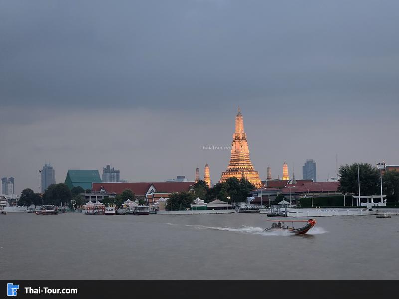 วิวจากแม่น้ำเจ้าพระยา วัดอรุณฯ (วัดแจ้ง)