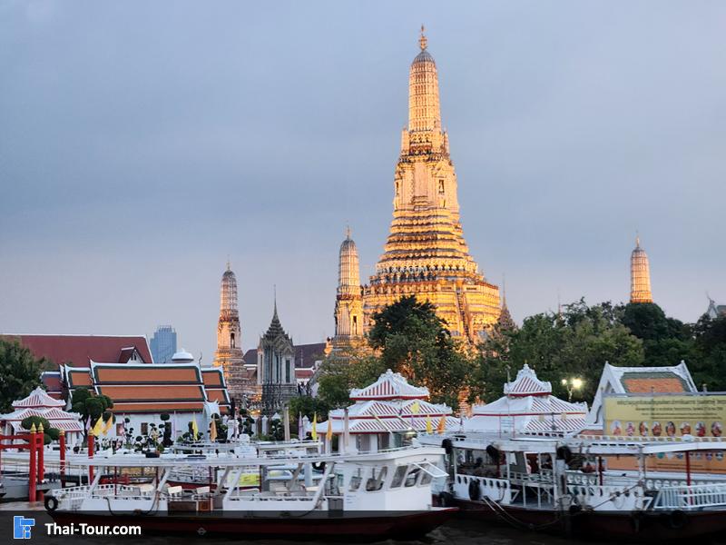 วิวจากแม่น้ำเจ้าพระยา วัดอรุณฯ (วัดแจ้ง)