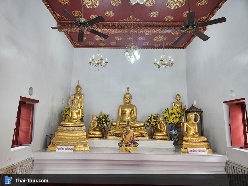 ภายในพระอุโบสถ