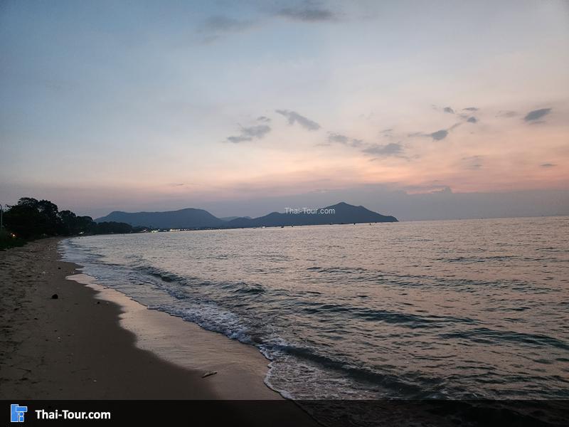 ภาพมุมสูงบางเสร่