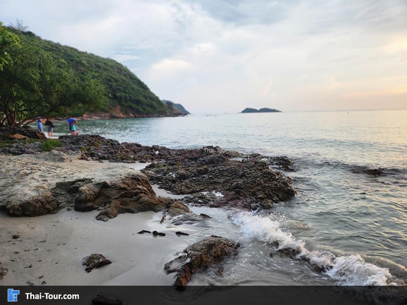 ชายหาด หาดน้ำใส สัตหีบ