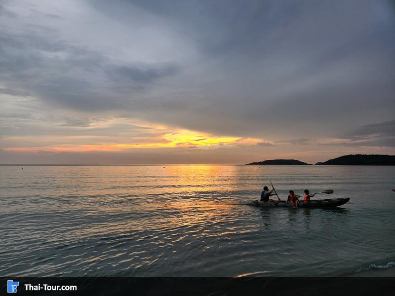 พระอาทิตย์ตก หาดน้ำใส สัตหีบ