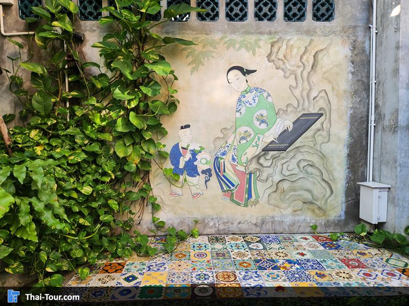 Photohostel & Photocafe