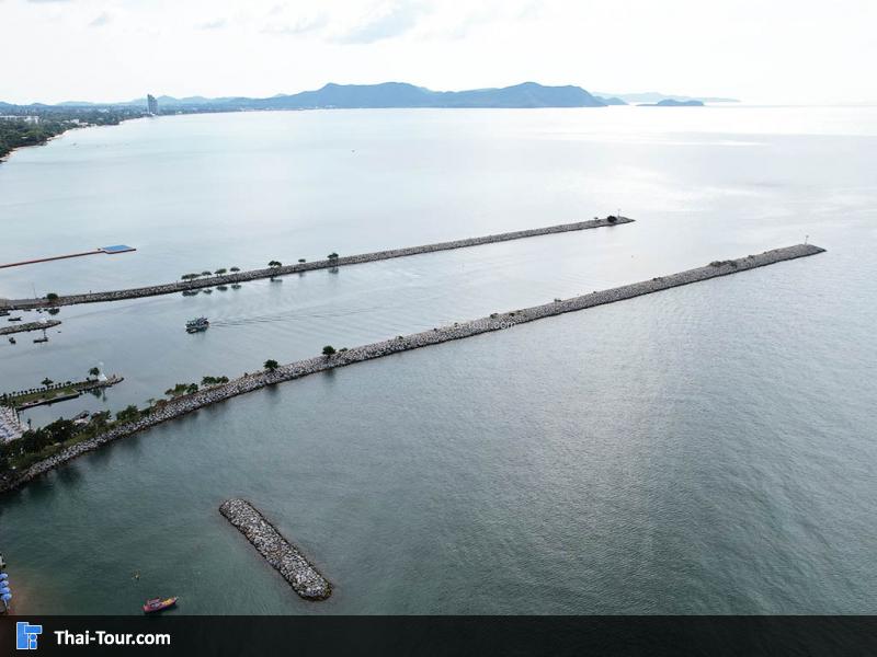 ภาพมุมสูง หาดบ้านอําเภอ