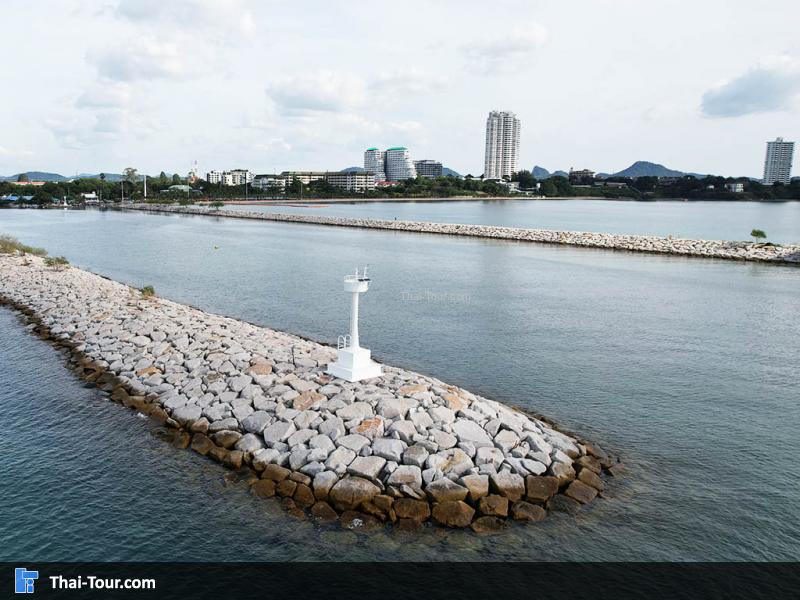 ภาพมุมสูง หาดบ้านอําเภอ