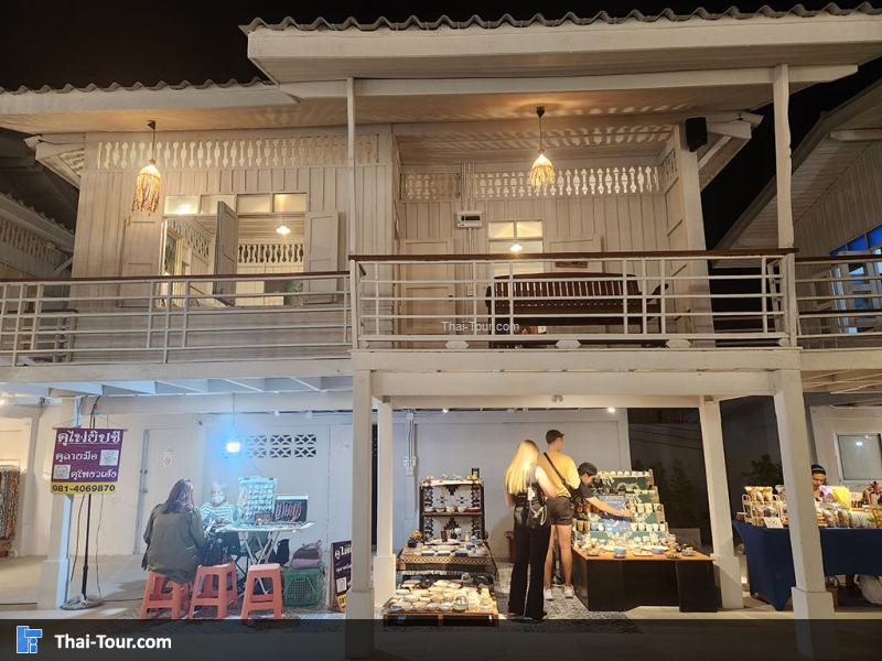 ตลาดฉัตรศิลา