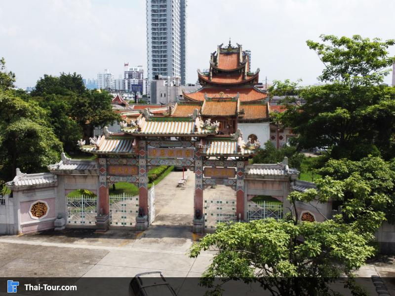 ภาพมุมสูง วัดโพธิ์แมนคุณาราม