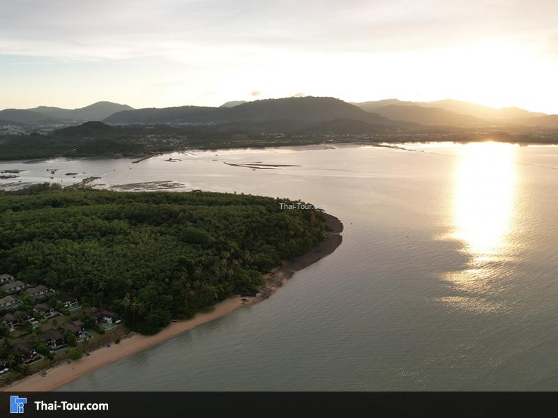 ภาพมุมสูง เกาะมะพร้าว