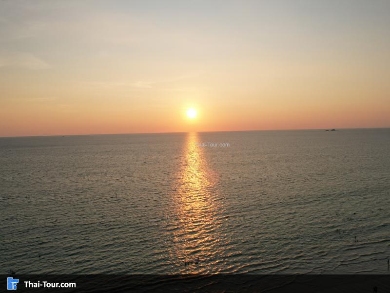 ภาพมุมสูง หาดบางเทา