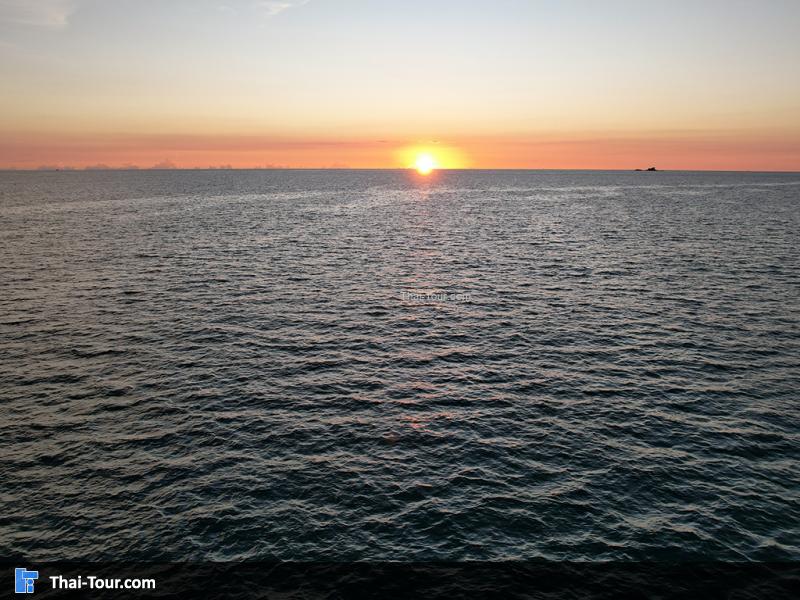 ภาพมุมสูง หาดบางเทา