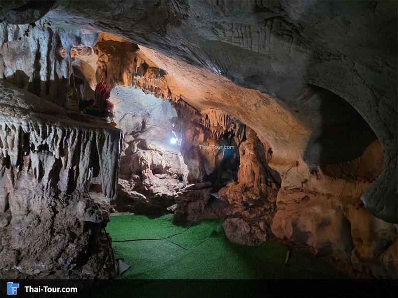 ภายในถ้ำพุหว้า