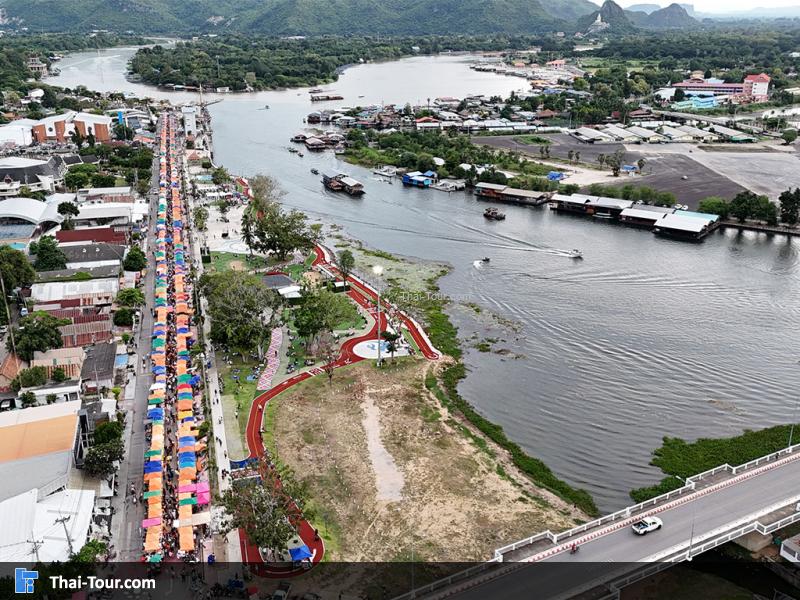 ตลาดถนนคนเดินสองแควร์ สกายวอล์ค กาญจนบุรี