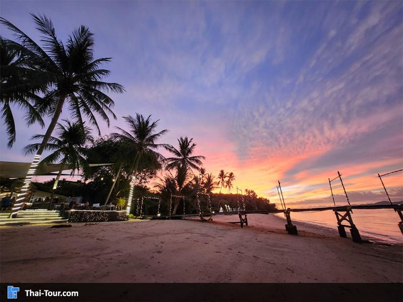 หน้าหาด Barcelo Coconut Island
