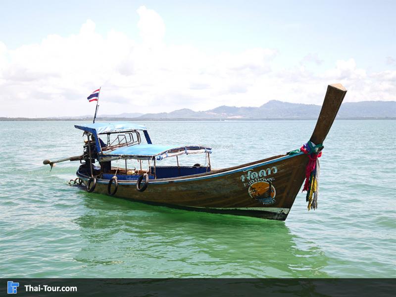 ด้านหน้าหาดของ เกาะรังใหญ่