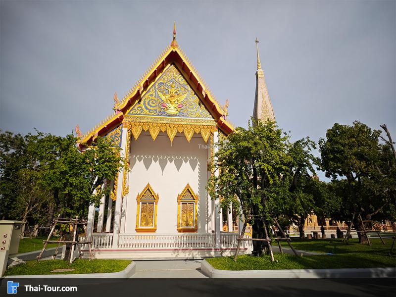 วัดฉลอง