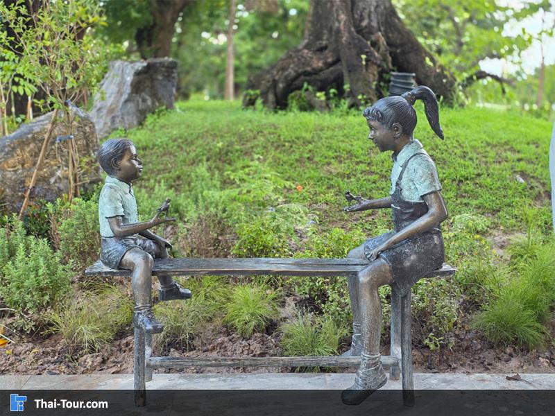 บรรยากาศของนาบัวยักษ์