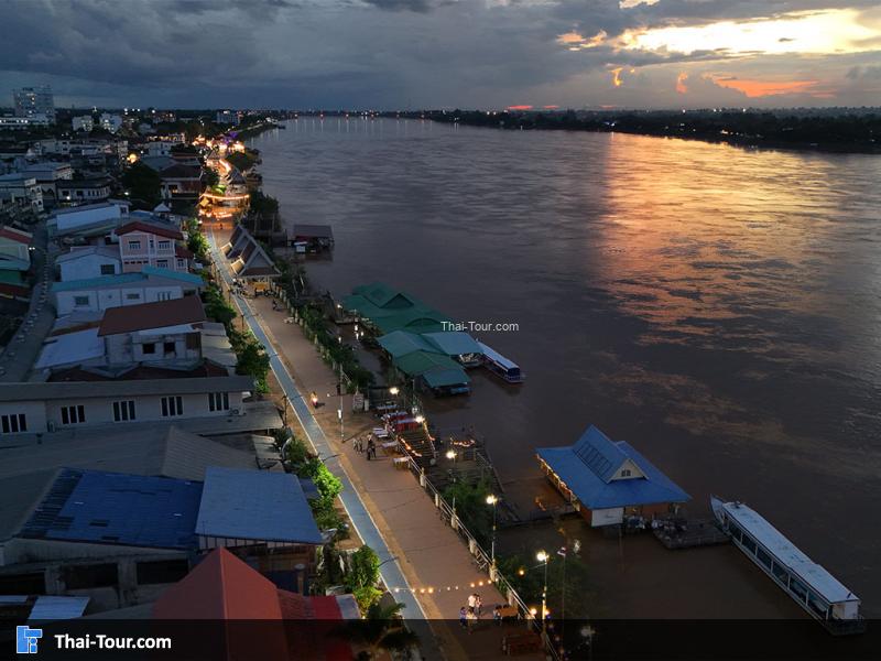 ภาพมุมสูง ท่าเสด็จ