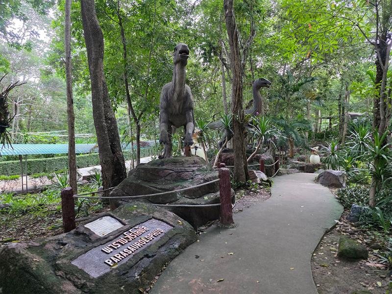 พิพิธภัณฑ์หอยหิน 150 ล้านปีและไดโนเสาร์โนนทัน