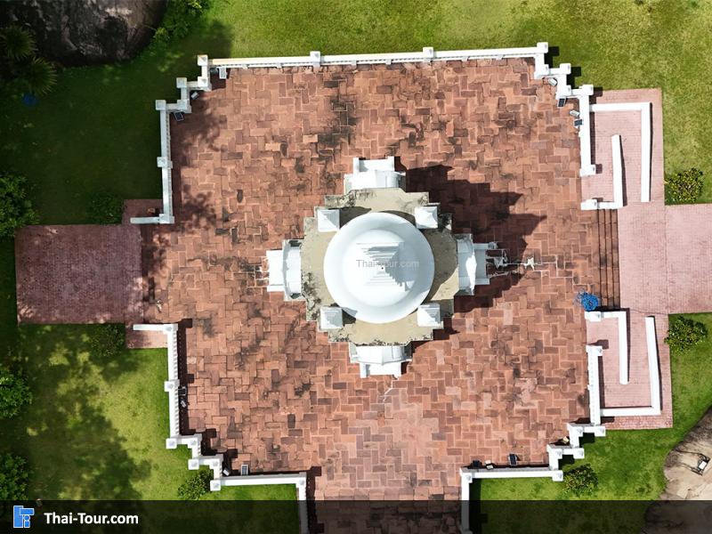 ภาพมุมสูง เจดีย์อัฐบริขารเขมาภิรโต