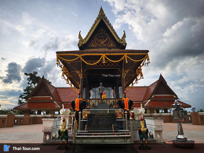 จุดกราบไหว้บูชา