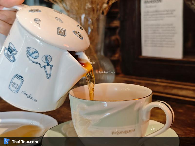 จิบช้าร้อนๆ