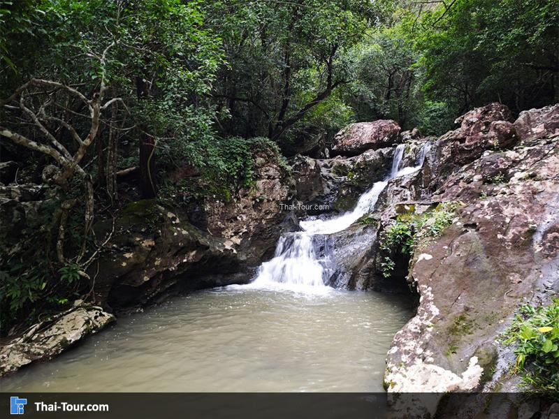 น้ำตกเก้าชั้น