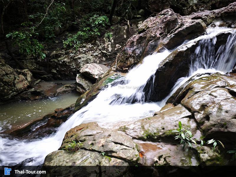 น้ำตกเก้าชั้น