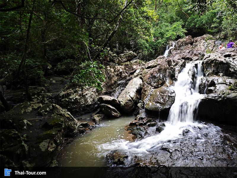 น้ำตกเก้าชั้น