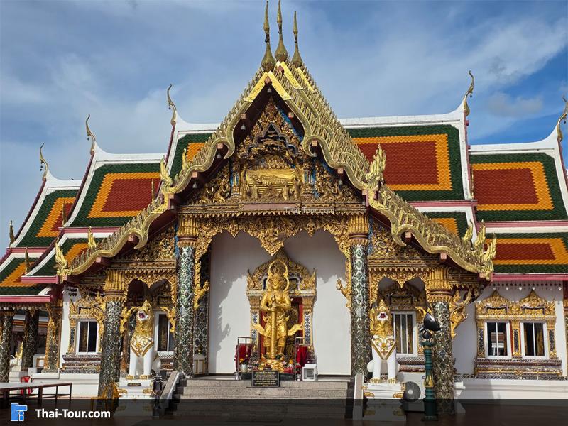 พระธาตุเชิงชุม