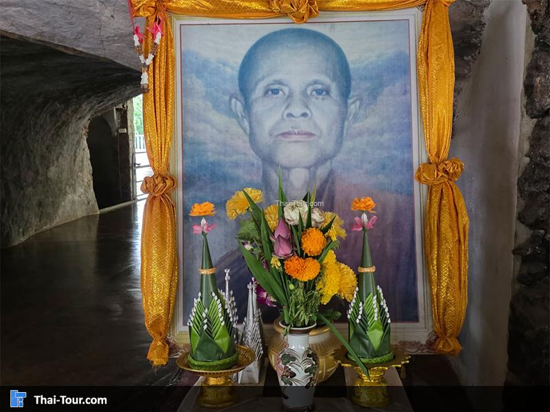 พระพุทธรูปโบราณมากมาย อันเป็นหลักฐานความเจริญรุ่งเรืองของพระพุทธศาสนาในอดีต