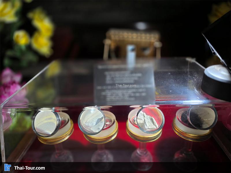 อัฐิ อัฐิธาตุและเกสาท่านพระอาจารย์วัน