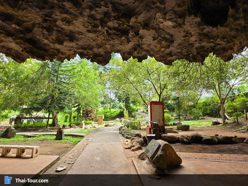 ภายใน ถ้ำพุงช้าง