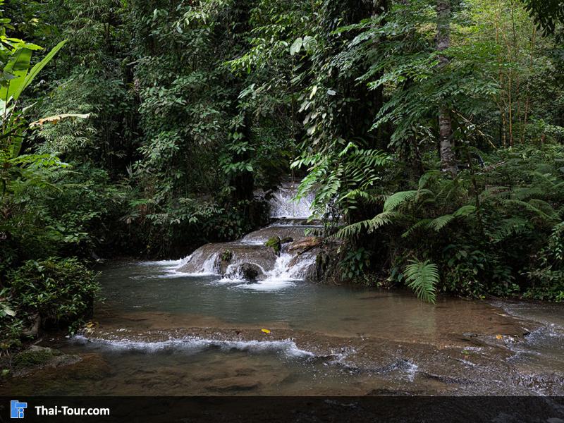 วนอุทยานสระนางมโนห์รา