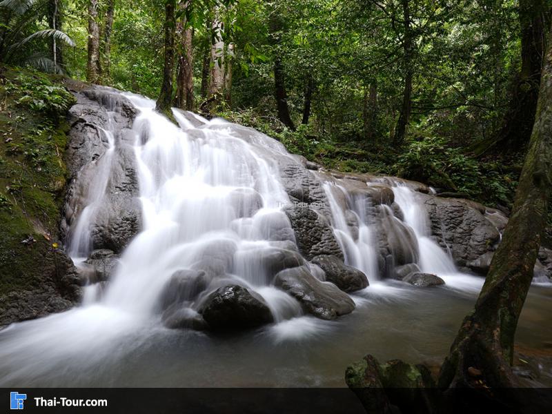 วนอุทยานสระนางมโนห์รา