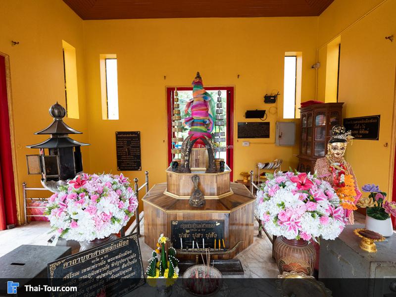 ด้านใน ศาลหลักเมืองพังงา