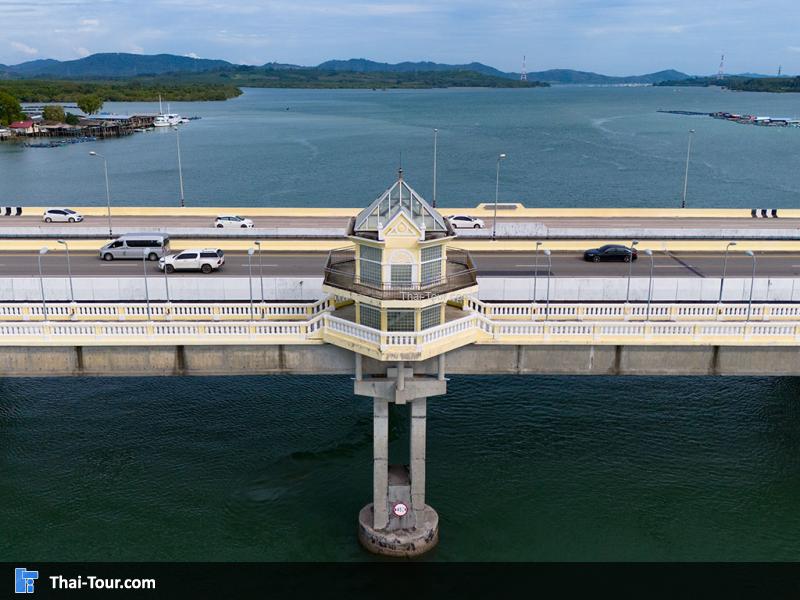 ภาพมุมสูง สะพานสารสิน