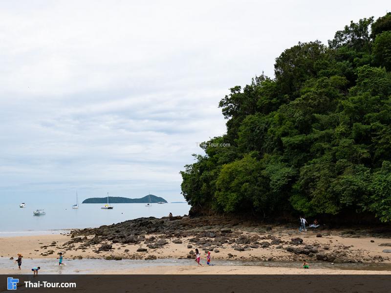 ชายหาด อ่าวยน