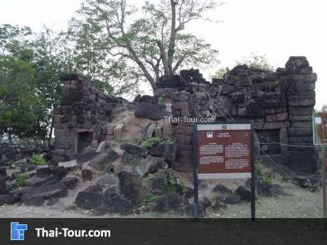 ปราสาทบ้านช่างปี่