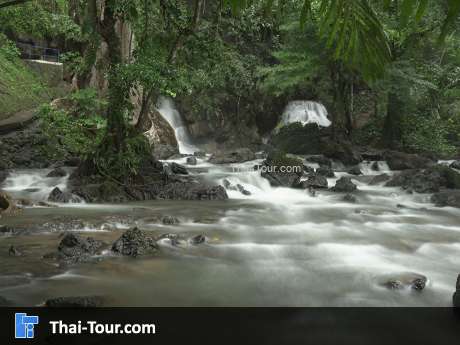 น้ำตกเต่าทอง