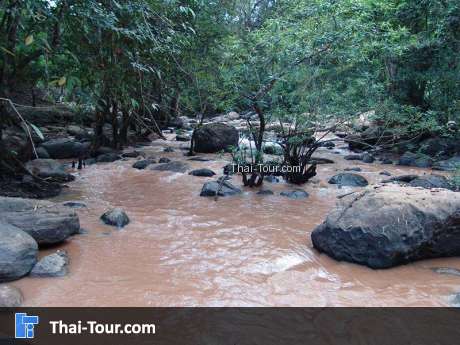 น้ำตกแก่งสองคอน