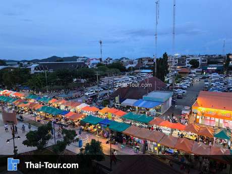 ตลาดถนนคนเดินสองแควร์ สกายวอล์ค กาญจนบุรี