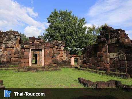 ปราสาทหินวัดสระกำแพงน้อย