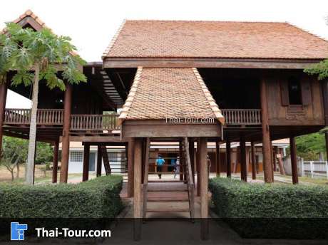 หนูฮัก พูมสะหวัน