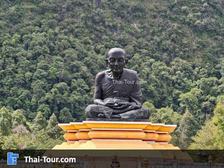 หลวงปู่ทวด สวนกาญจนาภิเษก เมืองพังงา