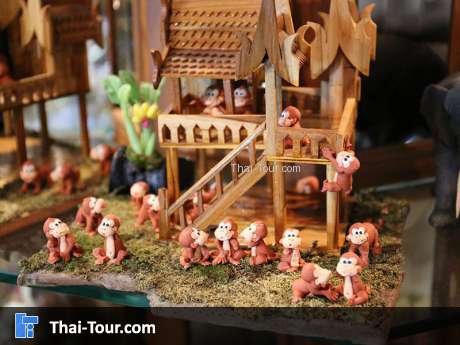 บ้านท่ากระยาง (หล่อรูปโลหะและดินสอพอง)