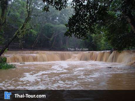 น้ำตกเจ็ดสาวน้อย