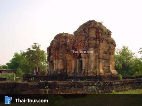 ปราสาทบ้านไพล