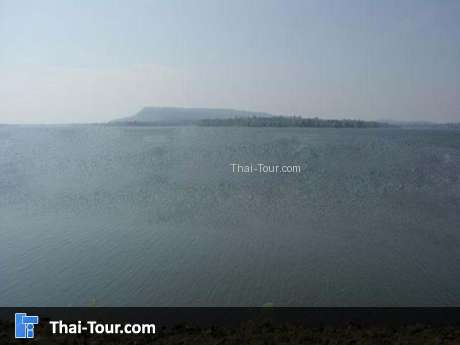 อ่างเก็บน้ำชลประทานห้วยขี้เหล็ก