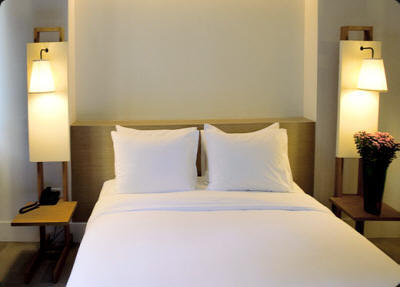 Deluxe King Size Bed