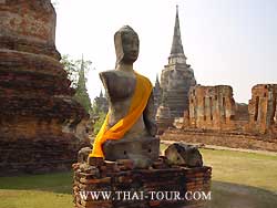 พระปูน ได้มุมของแสงพอดี 